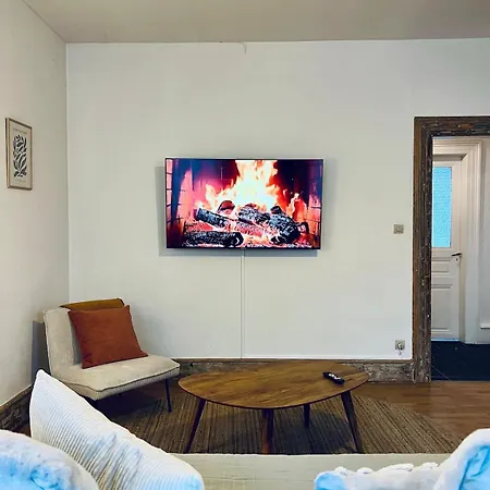 Апартаменты T2 Cocooning A 10min A Pied Du Centre De *